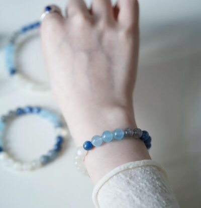Natural Kyanite and Moonstone Beaded Bracelet – Self-Acceptance & Inner Peace