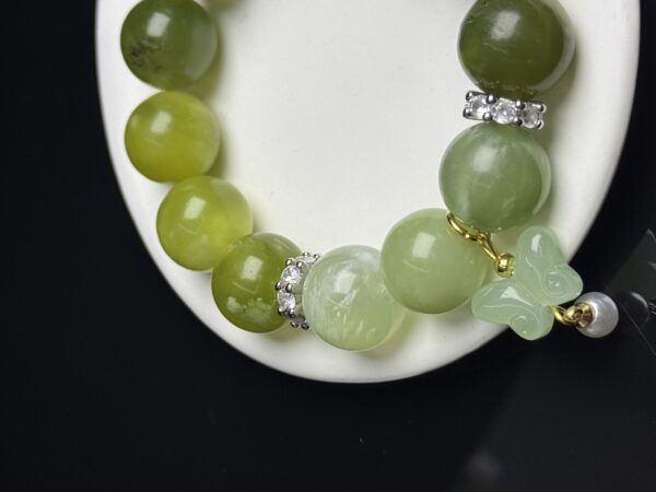 Green Gemstone Bracelet with Butterfly Charm â Symbol of Renewal, Healing & Inner Harmony
