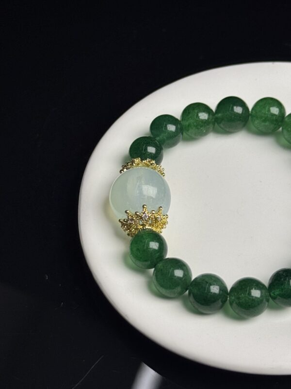 _cgi-bin_mmwebwx-bin_webwxgetmsgimg__&MsgID=4921128161529372002&skey=@crypt_5d9f2d0d_b0b44d49714aa20364262728dbab7d6d&mmweb_appid=wx_webfilehelper Green Strawberry Quartz & Aquamarine Bracelet – Wood Element Energy for Balance & Growth