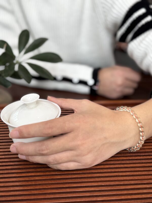 Steady Flow of Wealth