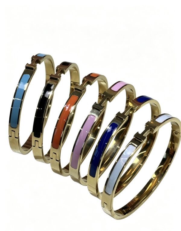 Elegant Enamel H Bracelet – 18K Gold Plated Stainless Steel Bangle