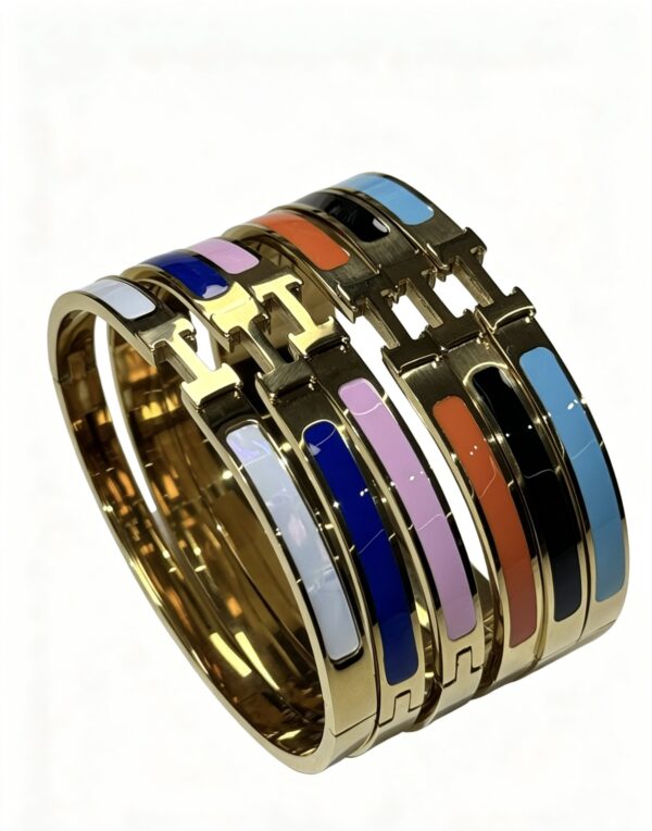 Elegant Enamel H Bracelet – 18K Gold Plated Stainless Steel Bangle