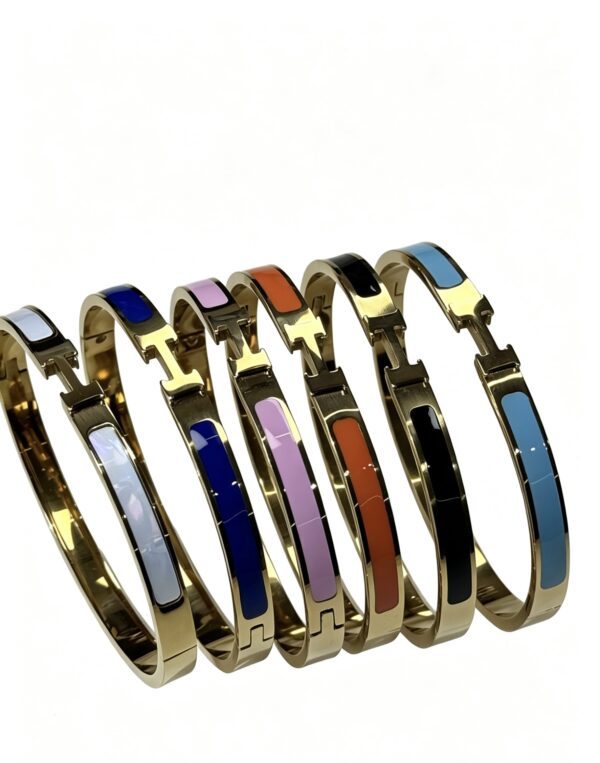 Elegant Enamel H Bracelet – 18K Gold Plated Stainless Steel Bangle
