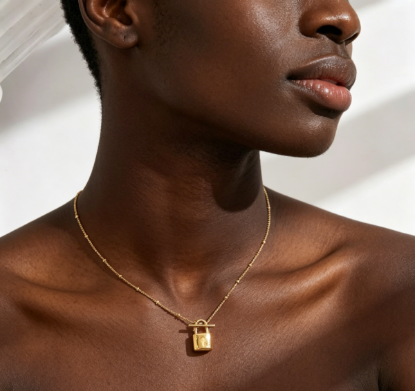 生成白色背景图-2-e1778211569871 Golden Lock Charm Necklace