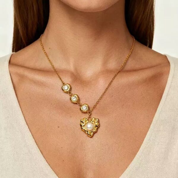Golden Heart Whisper Necklace