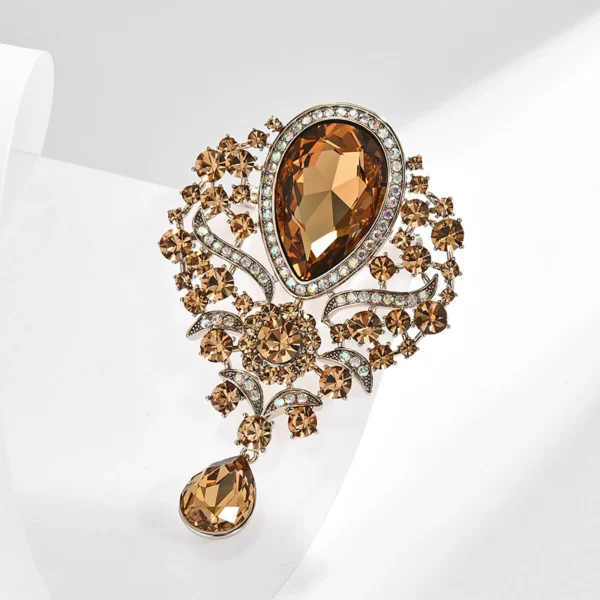 O1CN01DSksOS1HBLjgdtbMf_!!3497670719-0-cib.jpg_ Baroque Crystal Pendant Brooch