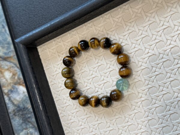 7 Tiger's Eye & Green Fluorite Bracelet